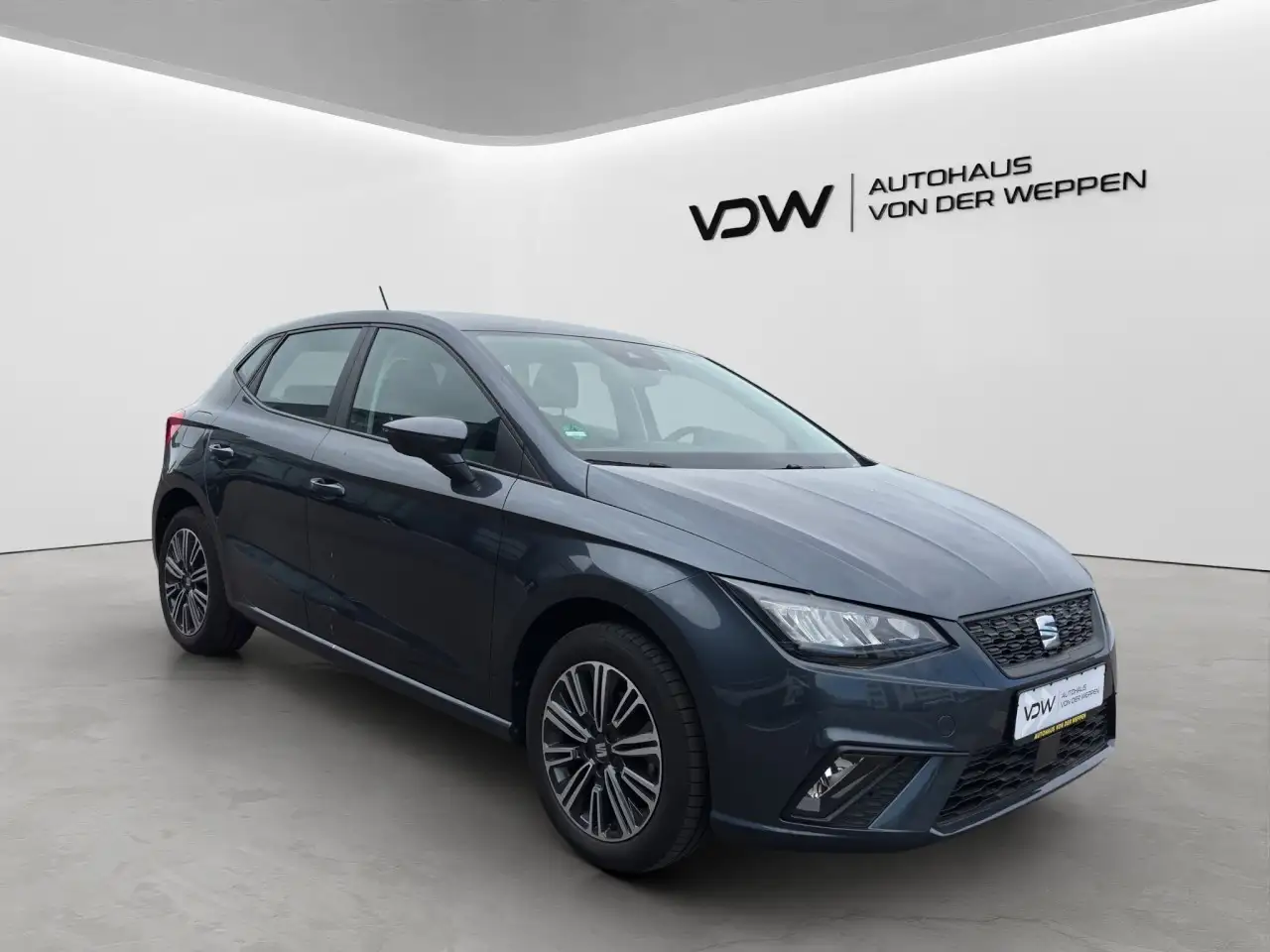SEAT Ibiza Style Edition TSI DSG Navi SHZ FullLink — معرض صور السيارة 10