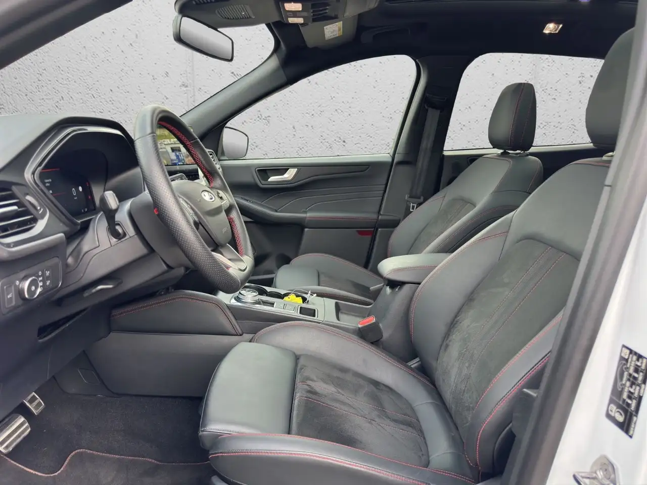Ford Kuga ST-Line X*Pano*AHK*ACC*LED*360°*Virtual* — Galería del vehículo 20