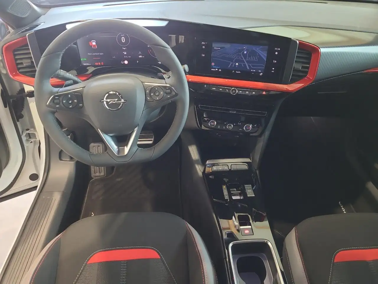 Opel Mokka GS Line Bluetooth Navi LED Klima el. Fenster — معرض صور السيارة 15