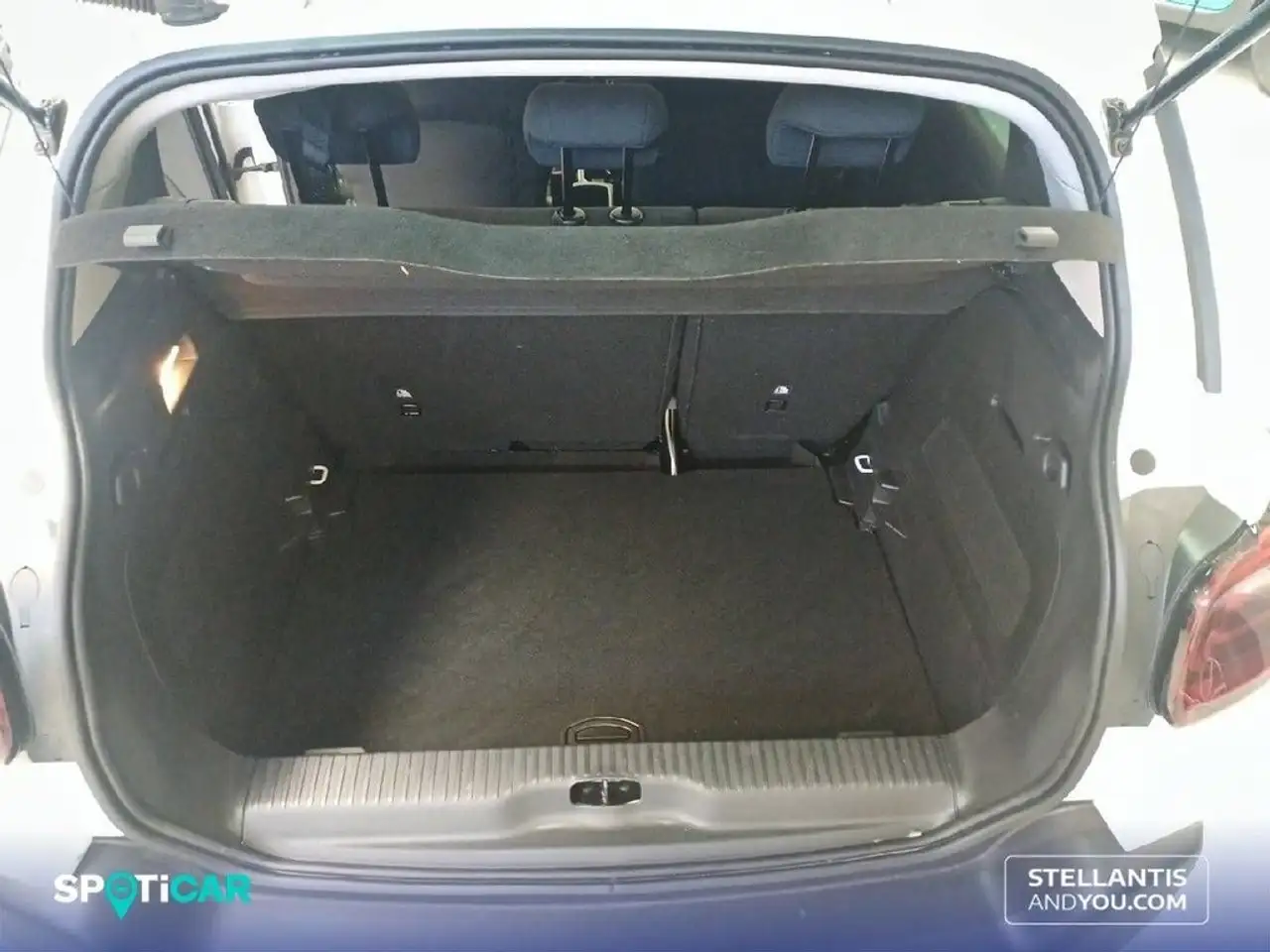 Citroen C3 Aircross BlueHDi 81kW (110CV) Plus — Vehicle gallery 6