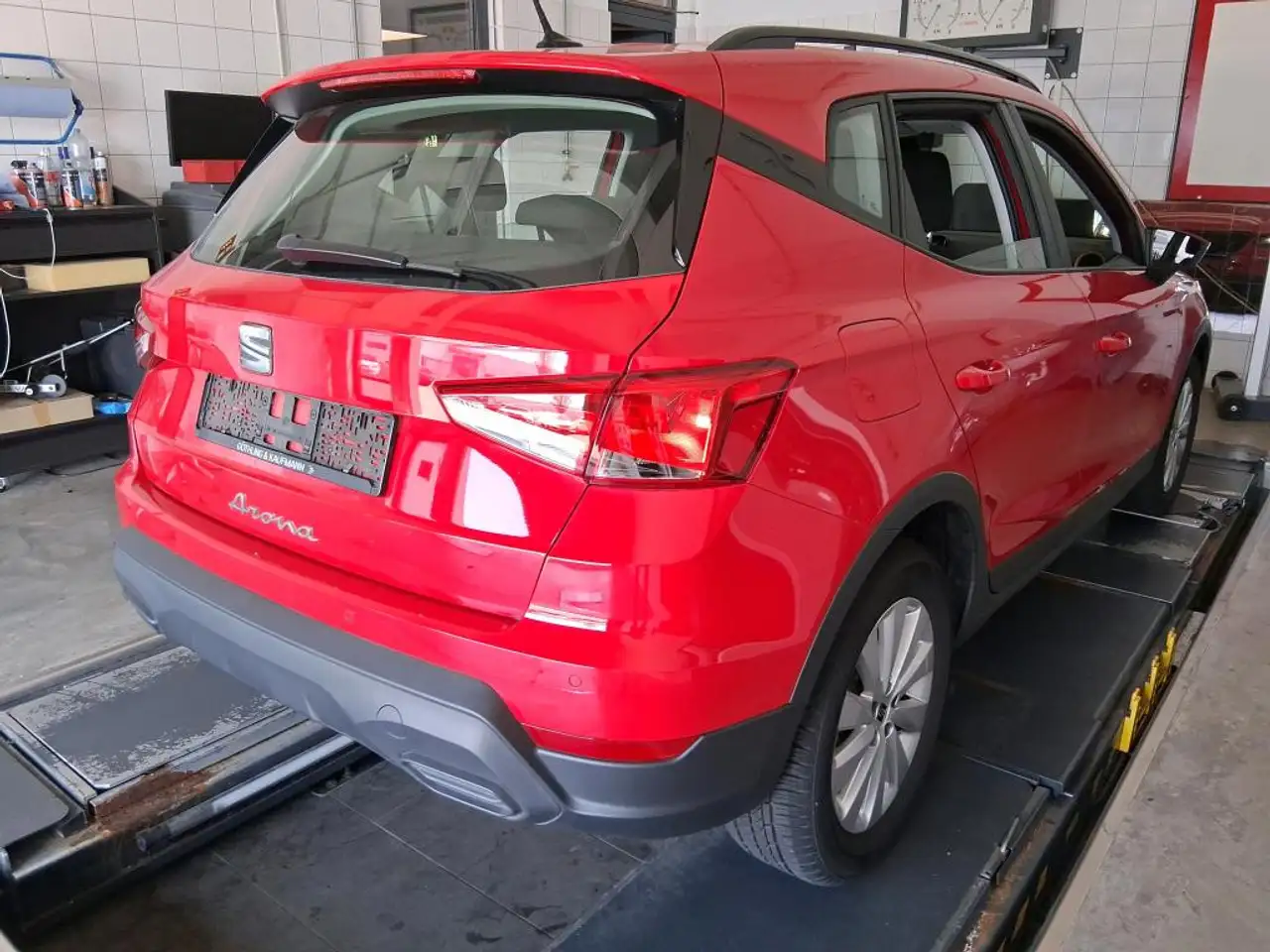SEAT Arona 1.0 TSI Style Edition PDC FACEL. LED — معرض صور السيارة 4