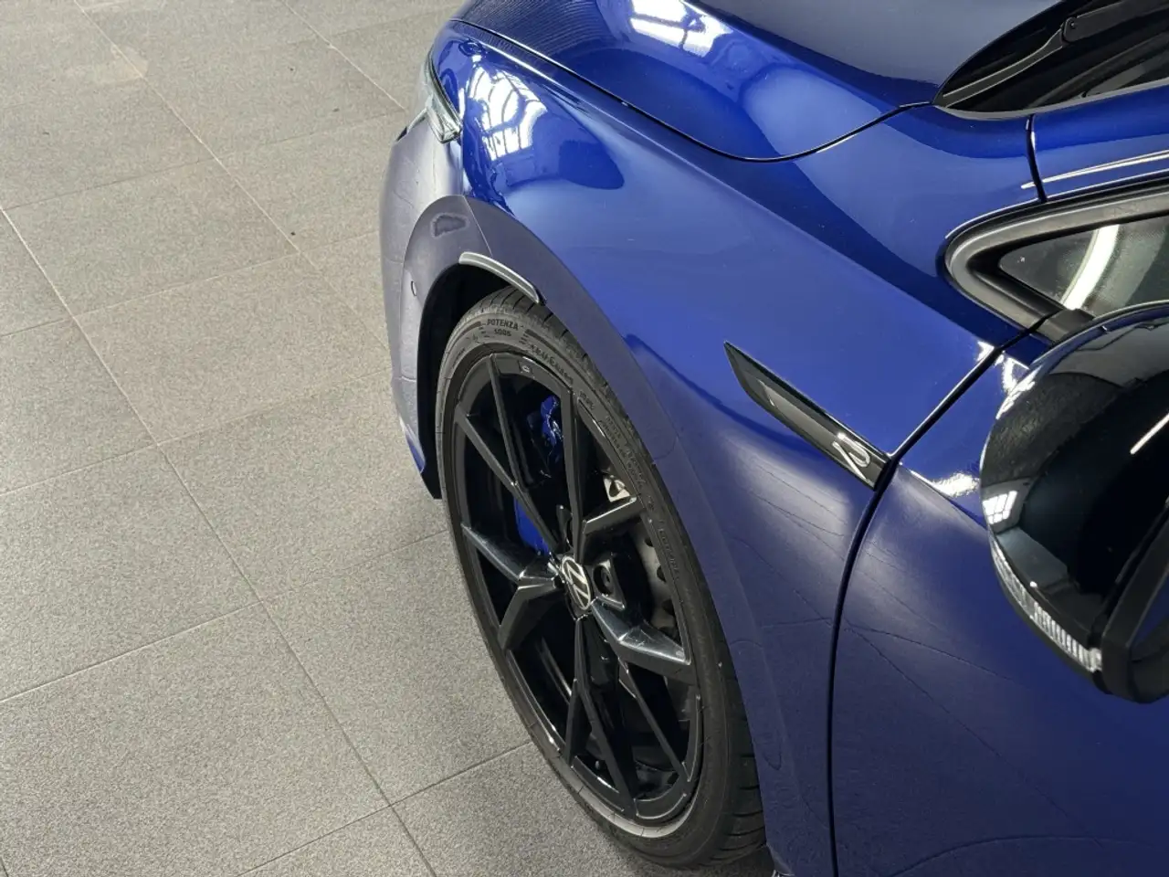 Volkswagen Golf 2.0 TSI R DSG 4Motion 245kW — Vehicle gallery 6