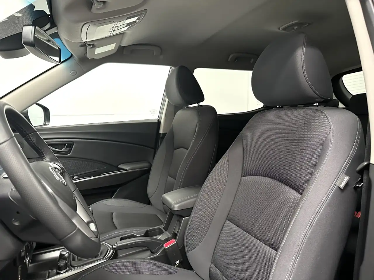 SsangYong Tivoli G15 Urban Plus LP 4x2 — معرض صور السيارة 15