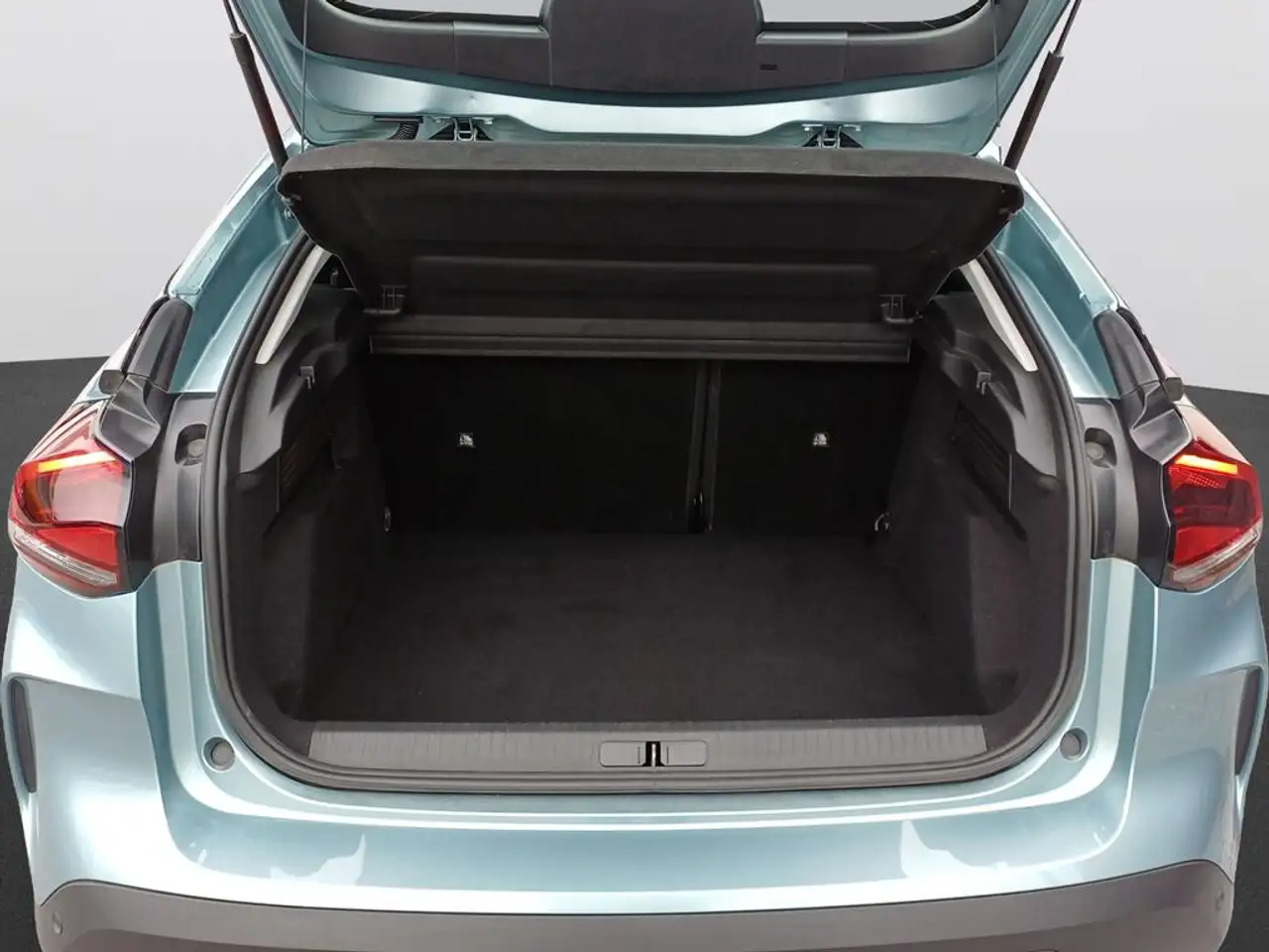 Citroen C4 PureTech 130 S&S Feel — معرض صور السيارة 7