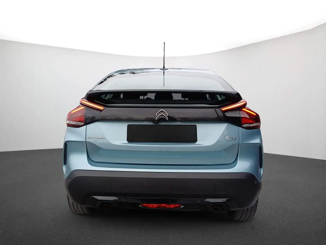 Citroen C4 PureTech 130 S&S Feel — معرض صور السيارة 3