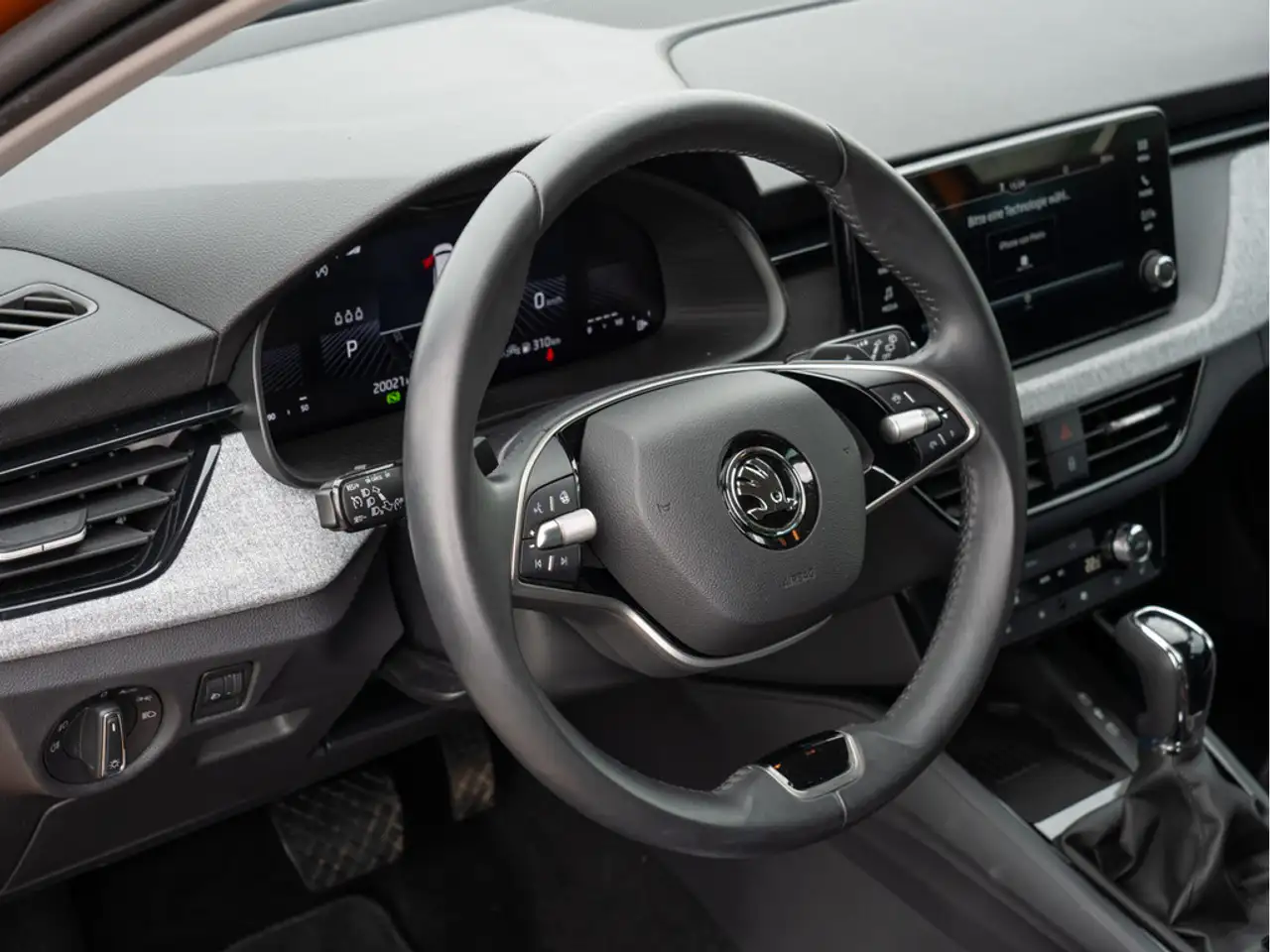 Skoda Kamiq 1.5 TSI Selection SHZ KAMERA FACEL. LED — Vehicle gallery 15