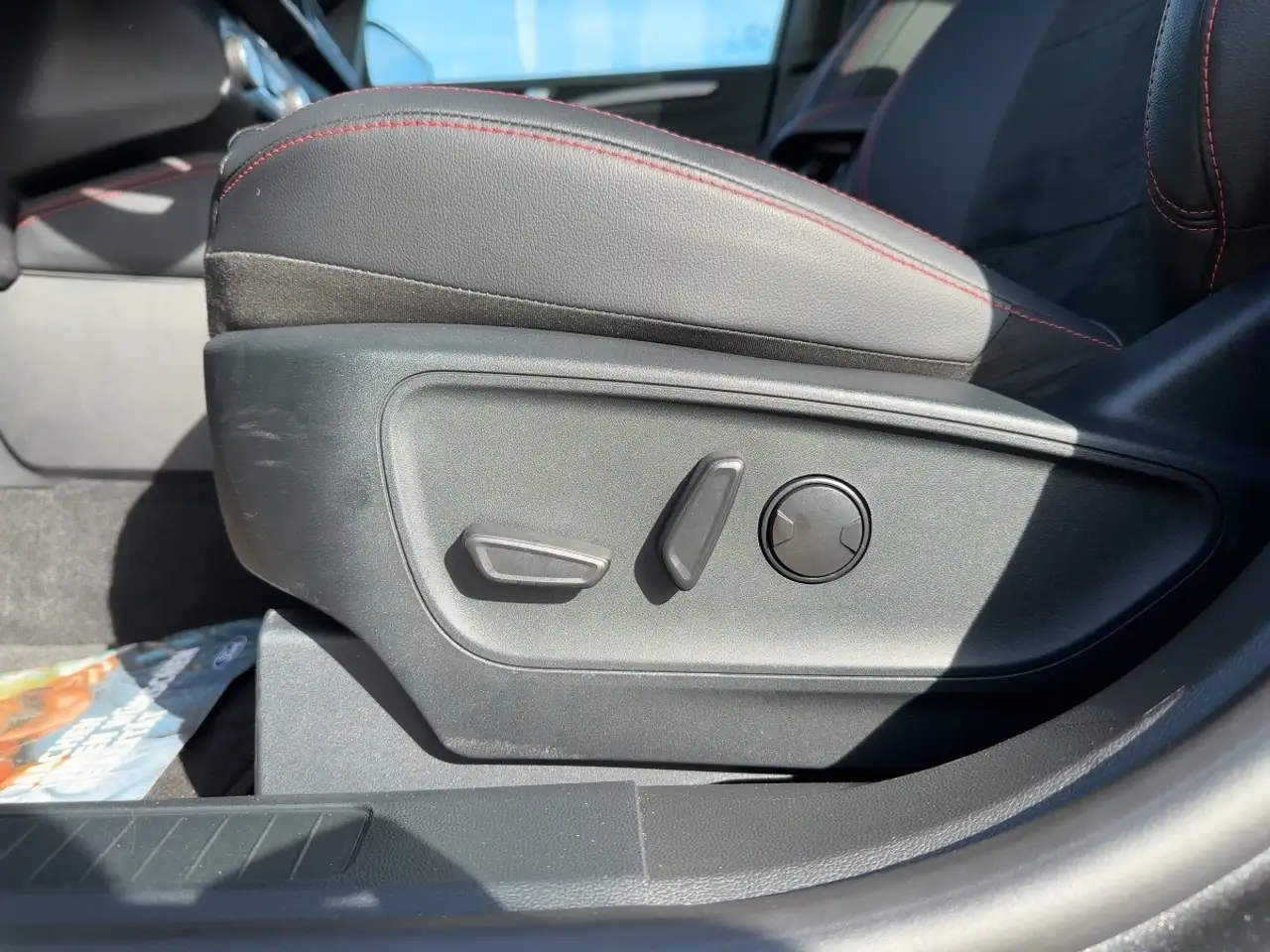 Ford Kuga ST-Line X LED+AHK+Glasdach+Kamera+SHZ — Vehicle gallery 19