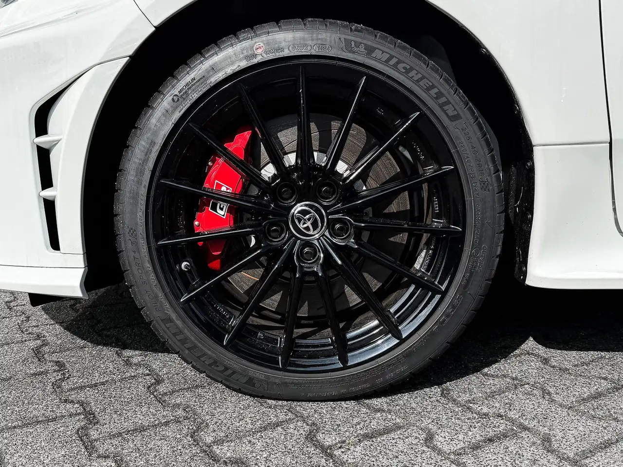 Toyota Yaris GR 1.6l 8AT 280 PS TOP HighPerf — Vehicle gallery 4