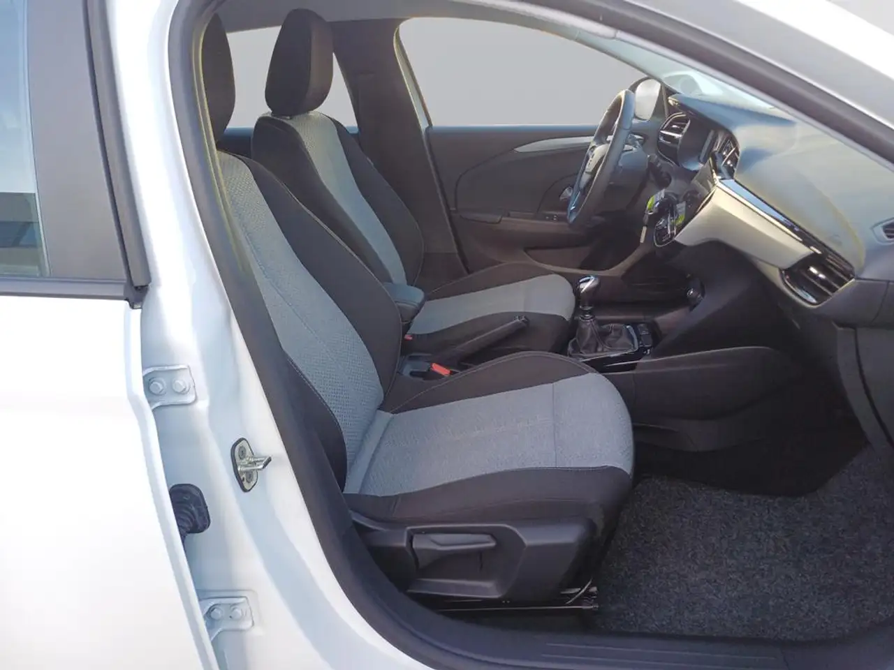 Opel Corsa . 1.2 Direct In — معرض صور السيارة 11