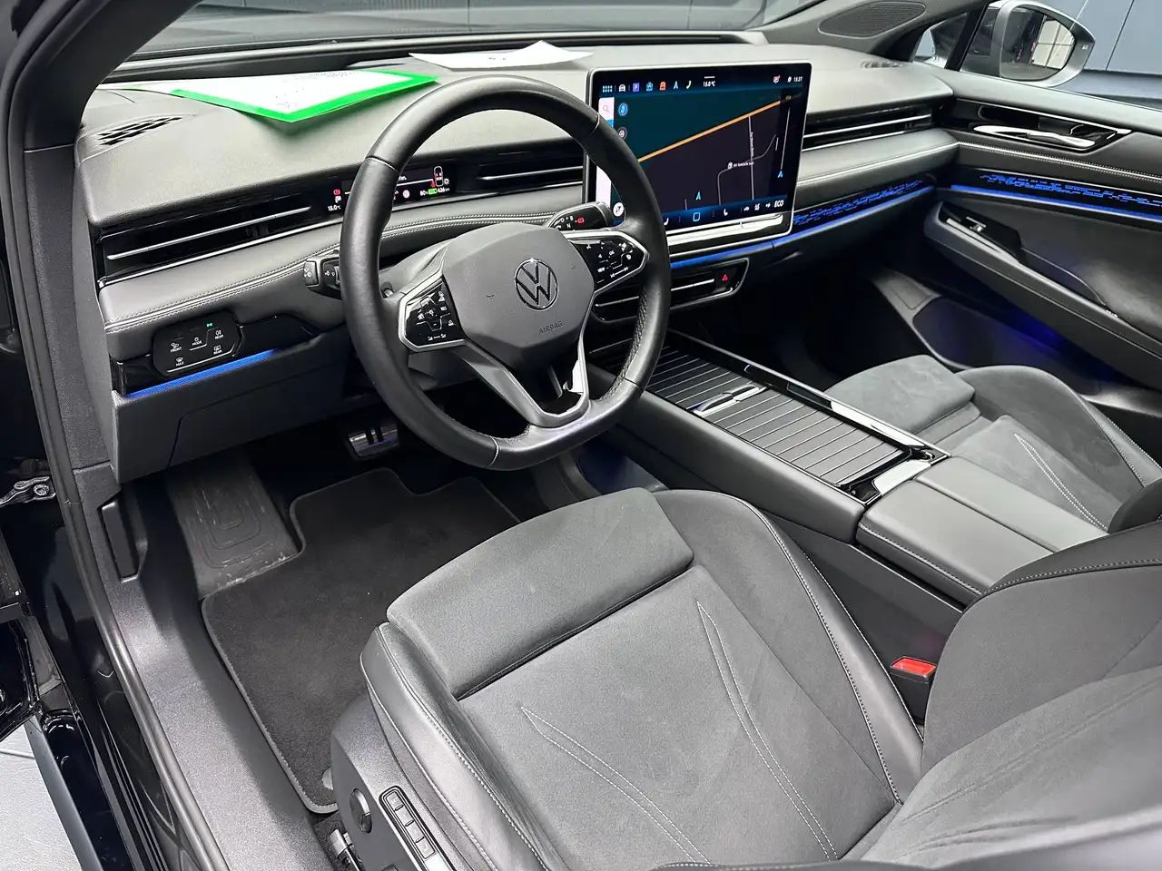 Volkswagen ID.7 Tourer Pro *20Zoll*AHK*Int./Ext.-Paket*360*Komfort* — Vehicle gallery 16