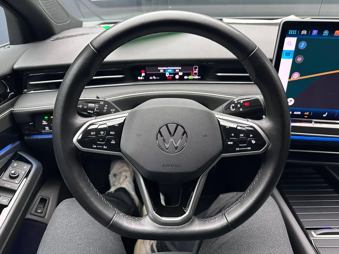 Volkswagen ID.7 Tourer Pro *20Zoll*AHK*Int./Ext.-Paket*360*Komfort* — Vehicle gallery 17