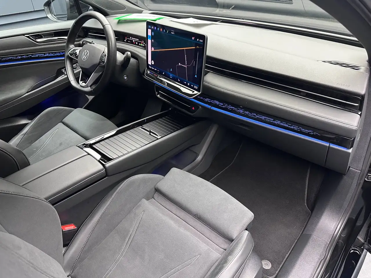 Volkswagen ID.7 Tourer Pro *20Zoll*AHK*Int./Ext.-Paket*360*Komfort* — Vehicle gallery 11