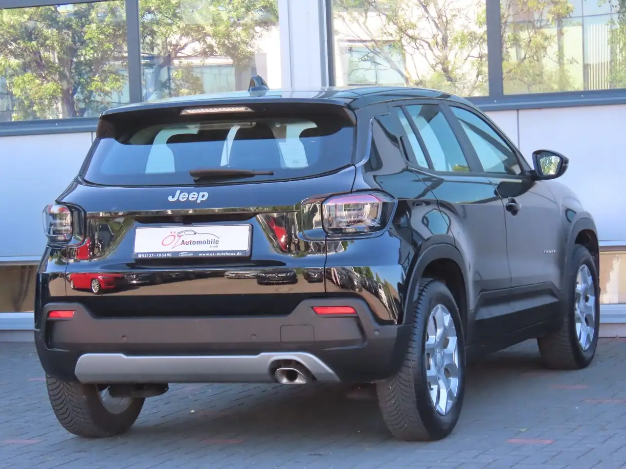 Jeep Avenger 1.2 GSE T3 GDI Klimaauto. Kamera Carplay — معرض صور السيارة 6