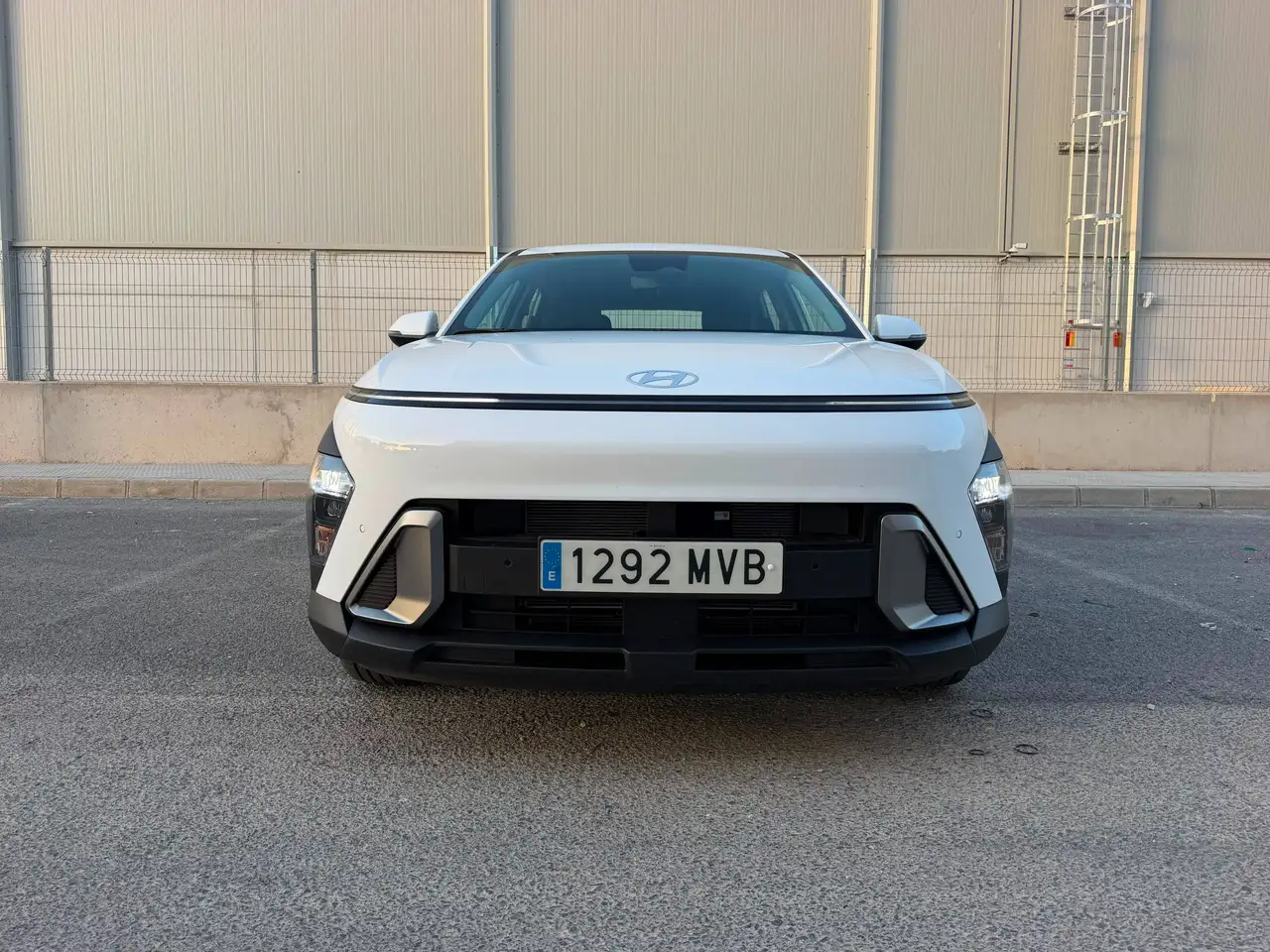 Hyundai KONA Kona HEV 1.6 GDI Tecno DT Tecno — Galería del vehículo 4