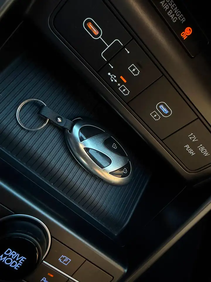 Hyundai KONA Kona HEV 1.6 GDI Tecno DT Tecno — Galería del vehículo 9