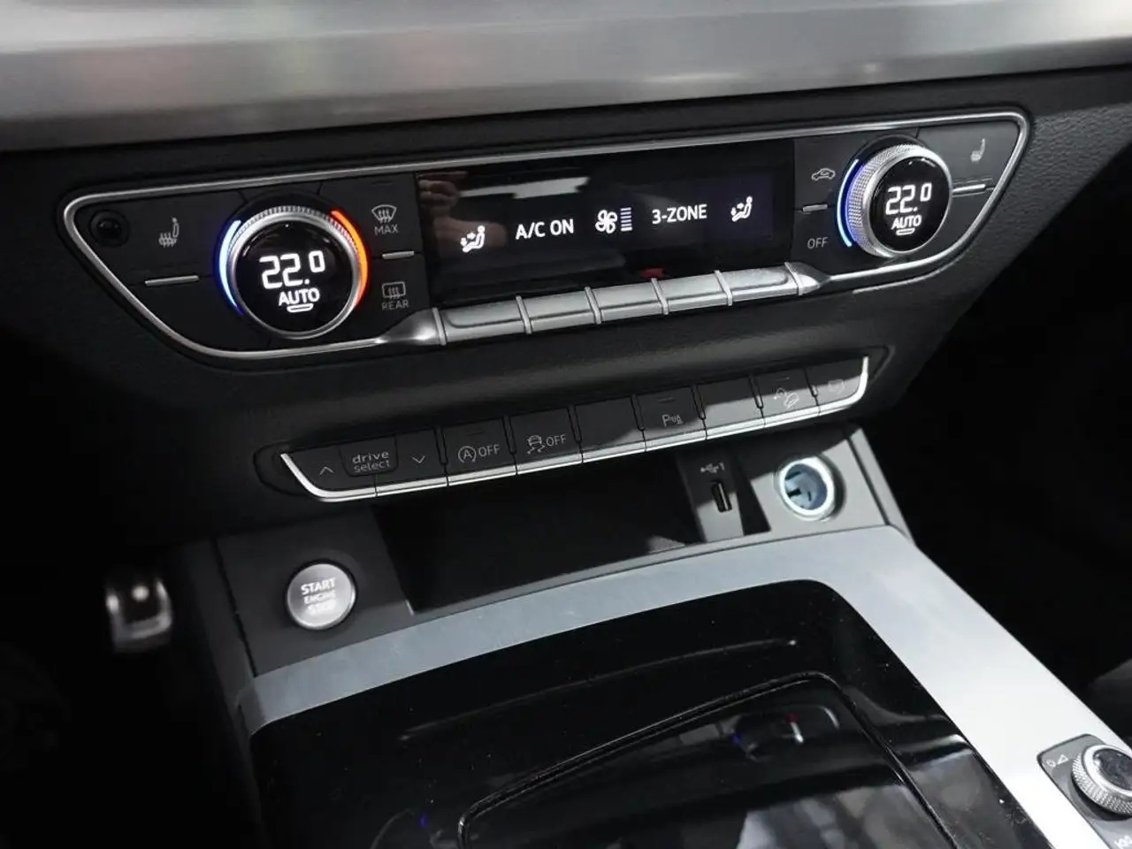 Audi Q5 40 TDI quattro-ultra Black line S tronic 150kW — Galería del vehículo 16