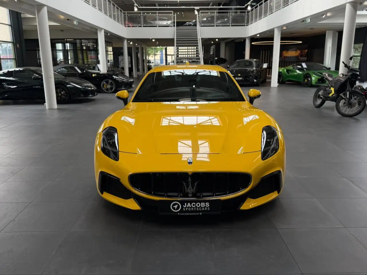 Maserati GranTurismo Trofeo Giallo Corse Sportpaket Navi — Galerie du véhicule 2