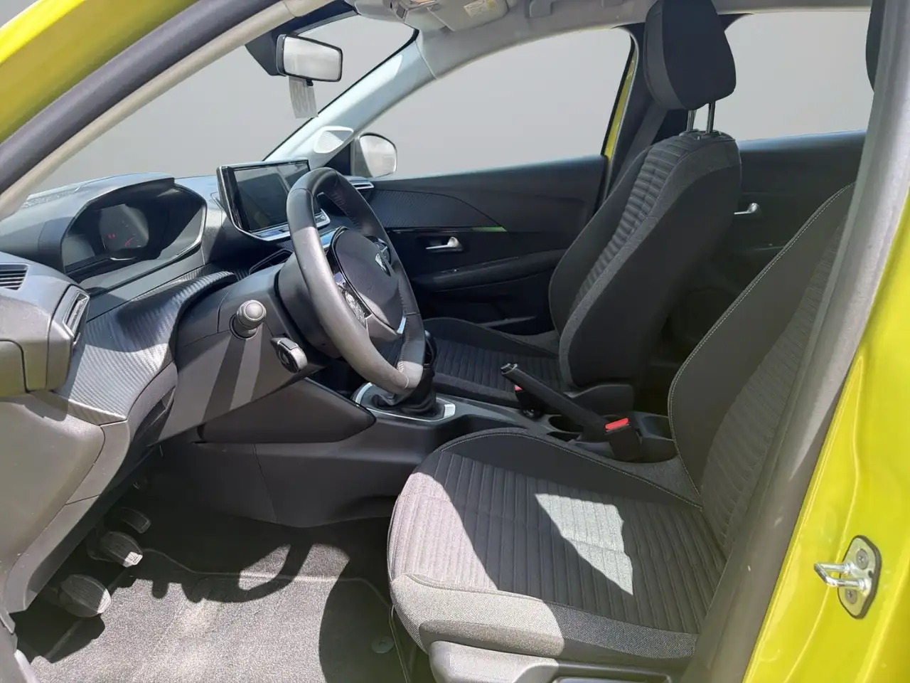 Peugeot 208 1.2 PureTech ACTIVE LED+PDC+ParkAss+SpurH — معرض صور السيارة 10