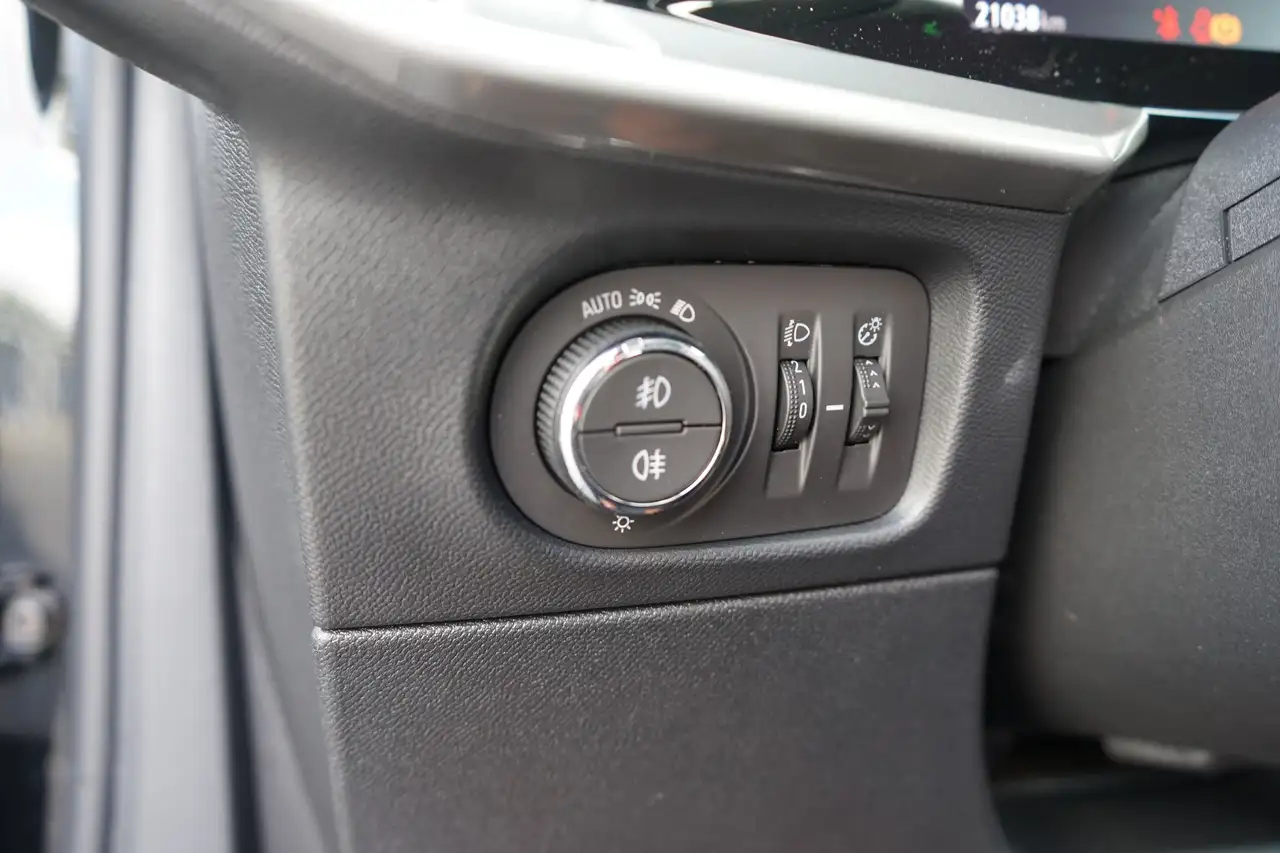 Opel Mokka 1.2 GS Line LED Navi Totwinkel Teilleder — Galerie du véhicule 15