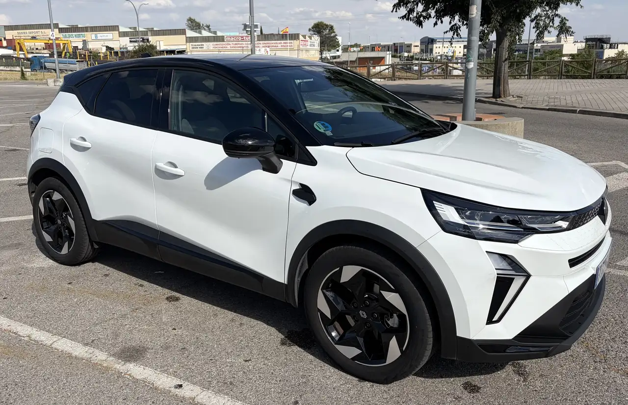 Renault Captur E-TECH Híbrido Techno 145cv — Galería del vehículo 3