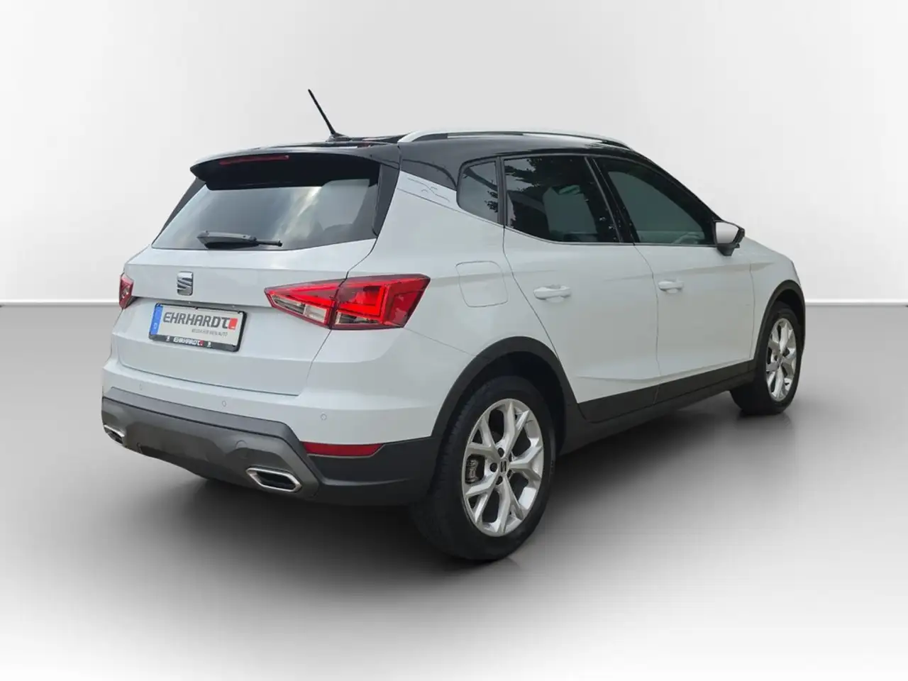 SEAT Arona 1.5 TSI DSG FR LED*NAV*SHZ*PDC*TEMP*VIRTUAL*17"... — Galería del vehículo 7