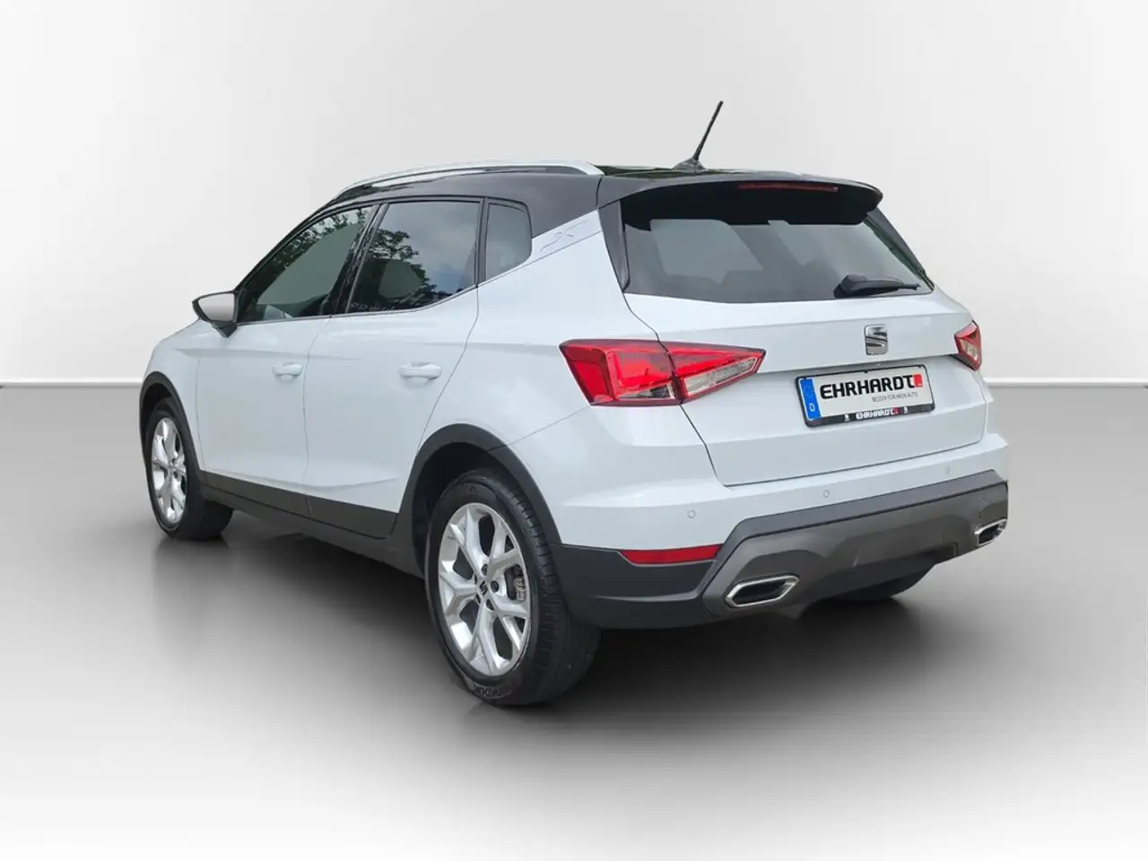 SEAT Arona 1.5 TSI DSG FR LED*NAV*SHZ*PDC*TEMP*VIRTUAL*17"... — Galería del vehículo 10