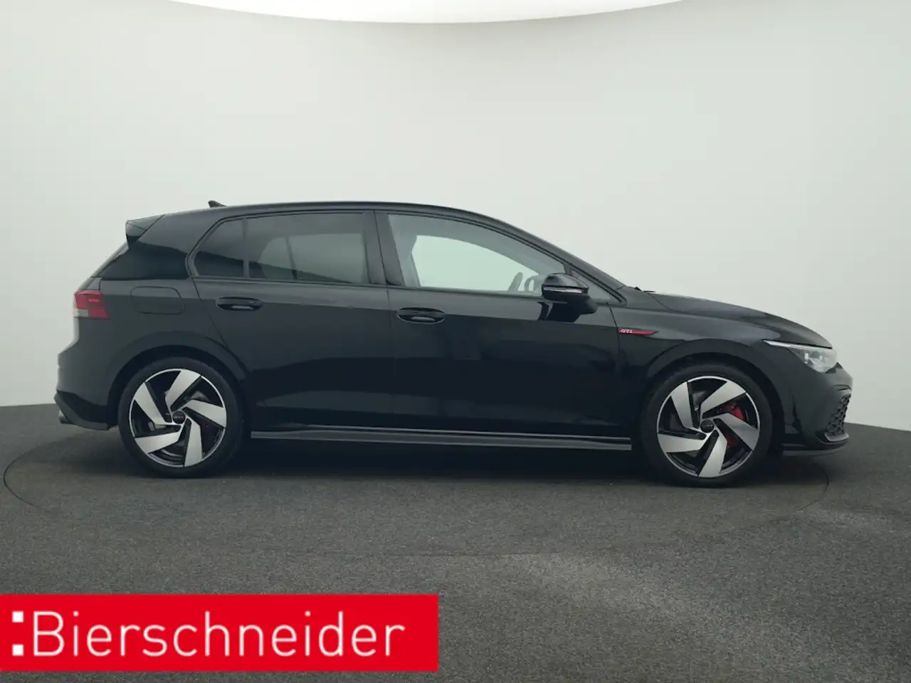 Volkswagen Golf GTI 8 2.0 TSI DSG KAMERA NAVI LED+ DCC — Vehicle gallery 8