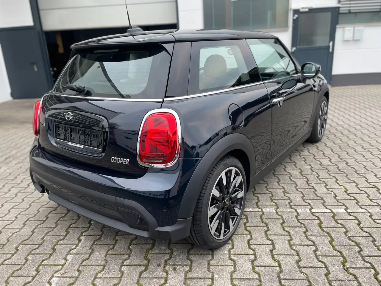 MINI Cooper |Apple|Navi|LED|Drive Assist|Sportsitze| — معرض صور السيارة 7