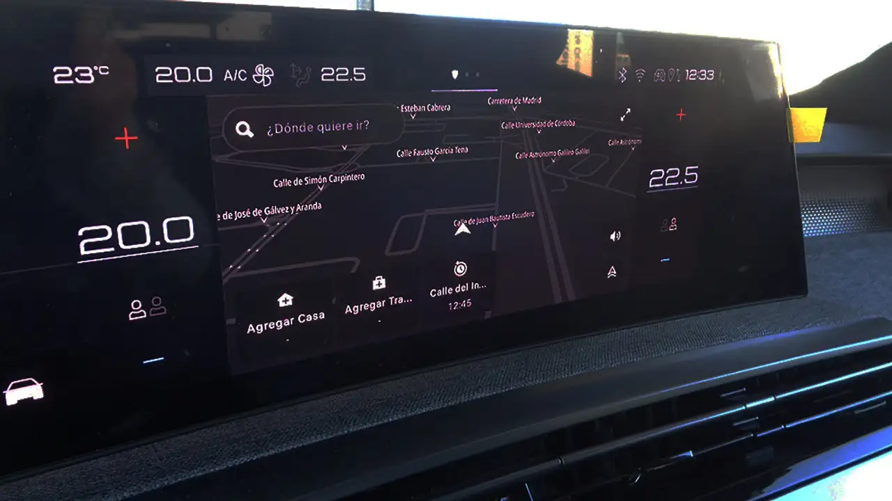 Peugeot 3008 GT ELECTRICO 157KW — Galería del vehículo 13