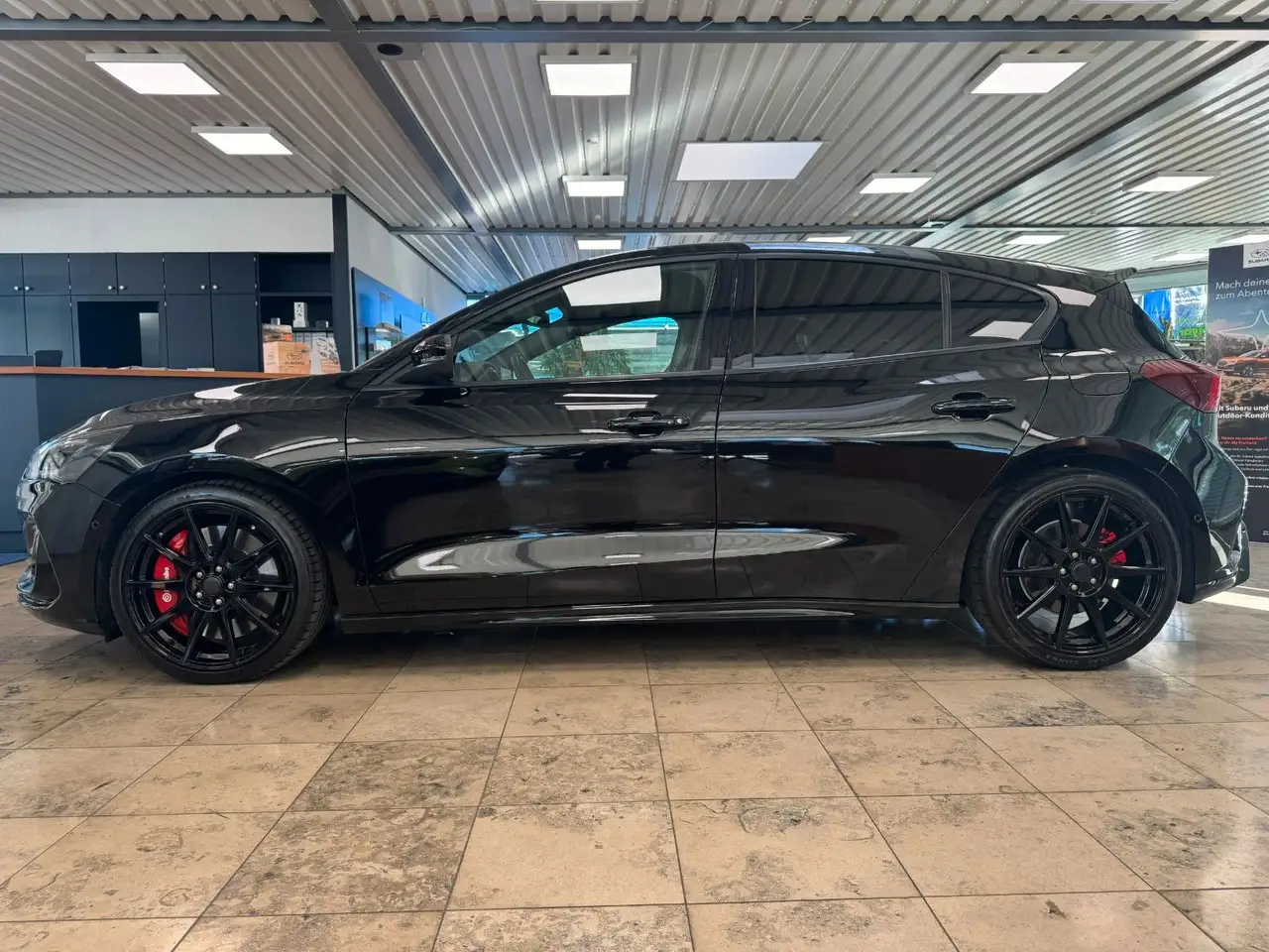 Ford Focus Lim. ST Track | LED | NAVI — معرض صور السيارة 2