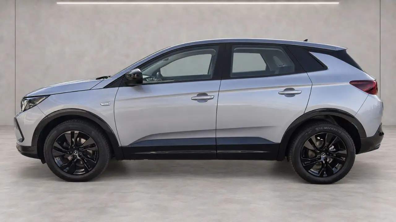 Opel Grandland 1.2 Turbo GS Line LED+SHZ+2xKlima+360 — معرض صور السيارة 4