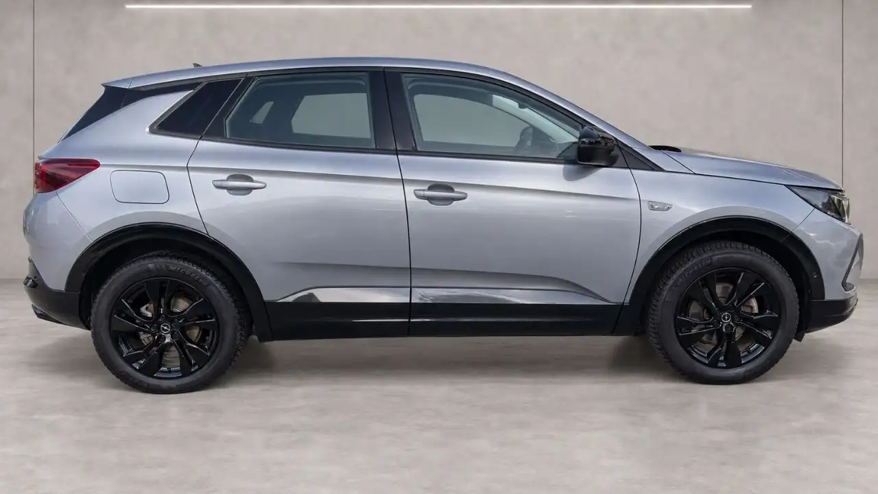 Opel Grandland 1.2 Turbo GS Line LED+SHZ+2xKlima+360 — معرض صور السيارة 8