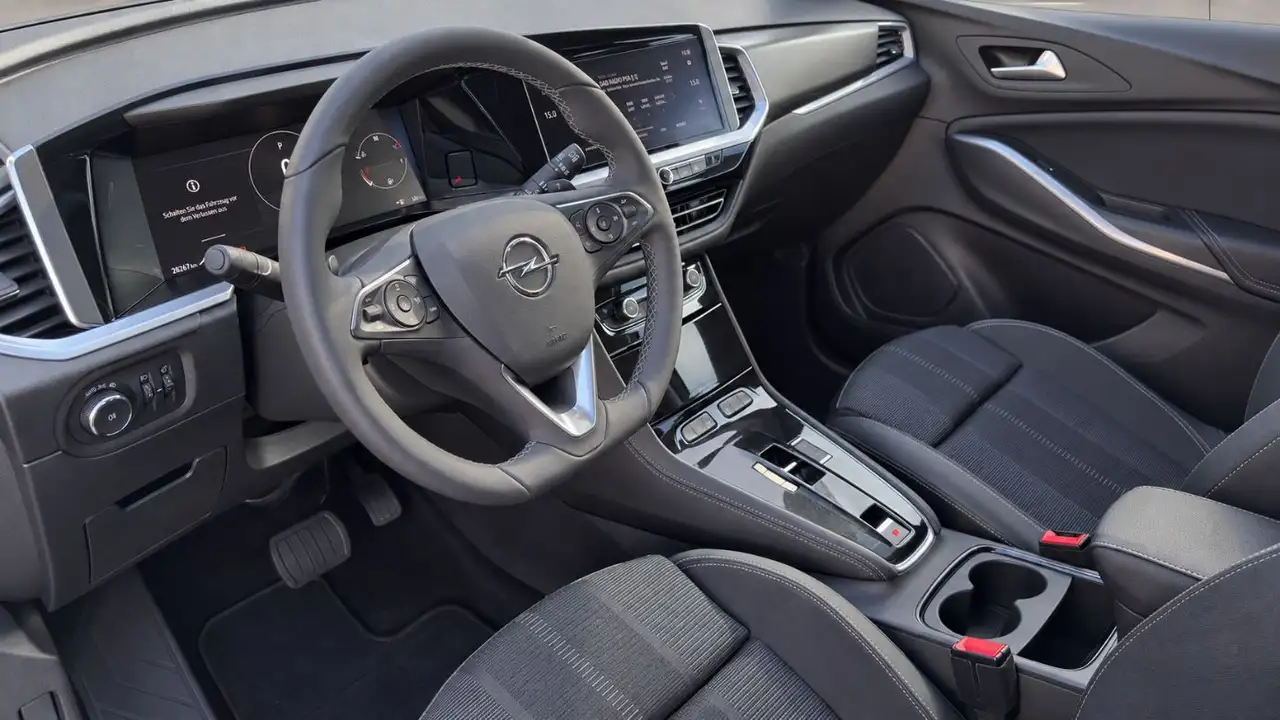 Opel Grandland 1.2 Turbo GS Line LED+SHZ+2xKlima+360 — معرض صور السيارة 14