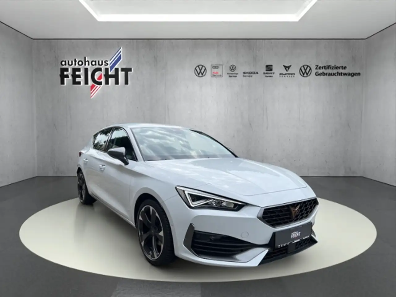 CUPRA Leon 1.5 eTSI LED+NAVI+PARKLENK+FULL LINK+GJR — Vehicle gallery 4