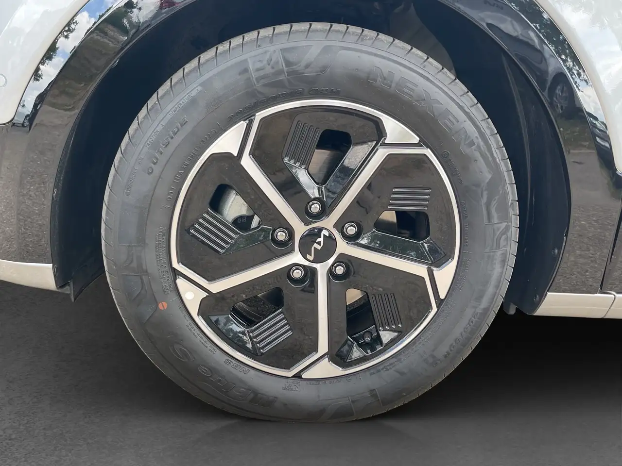 Kia Niro 1.6 Spirit ACC+LED+Navi+SHZ+2xKlima+4xSHZ — معرض صور السيارة 11