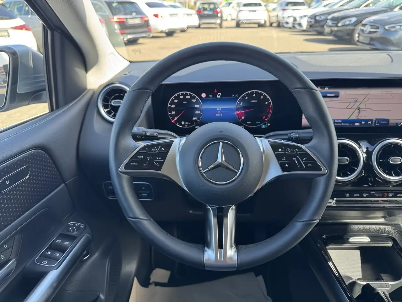 Mercedes-Benz B 200 B 200 PROGRESSIVE NAVI+LED+KAMERA+CARPLAY+SHZ+ — Galerie du véhicule 13