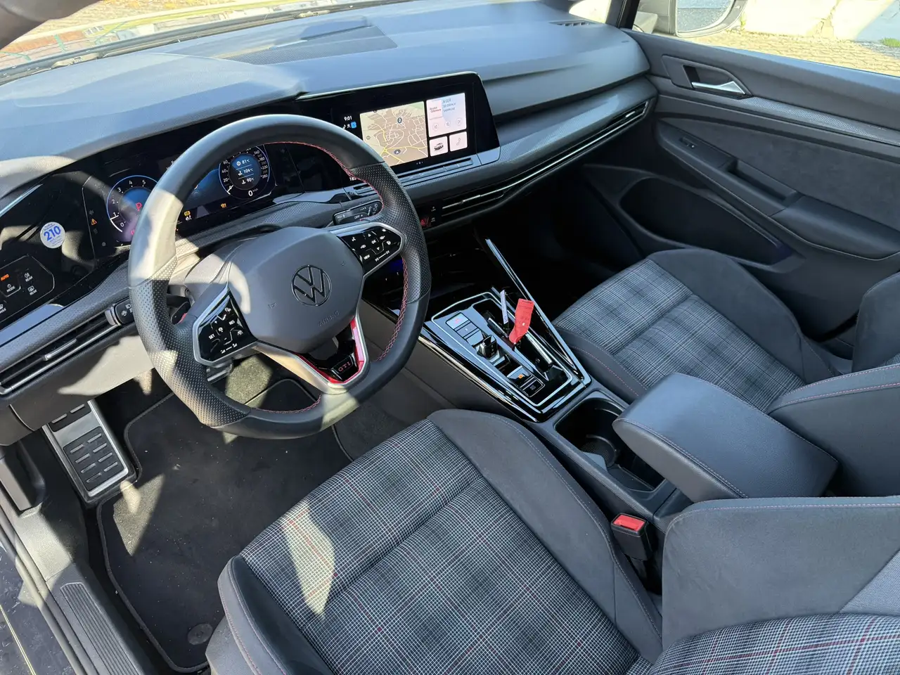 Volkswagen Golf GTI 2.0 TSI DSG ACC NAVI KAM LHZ — Galerie du véhicule 11