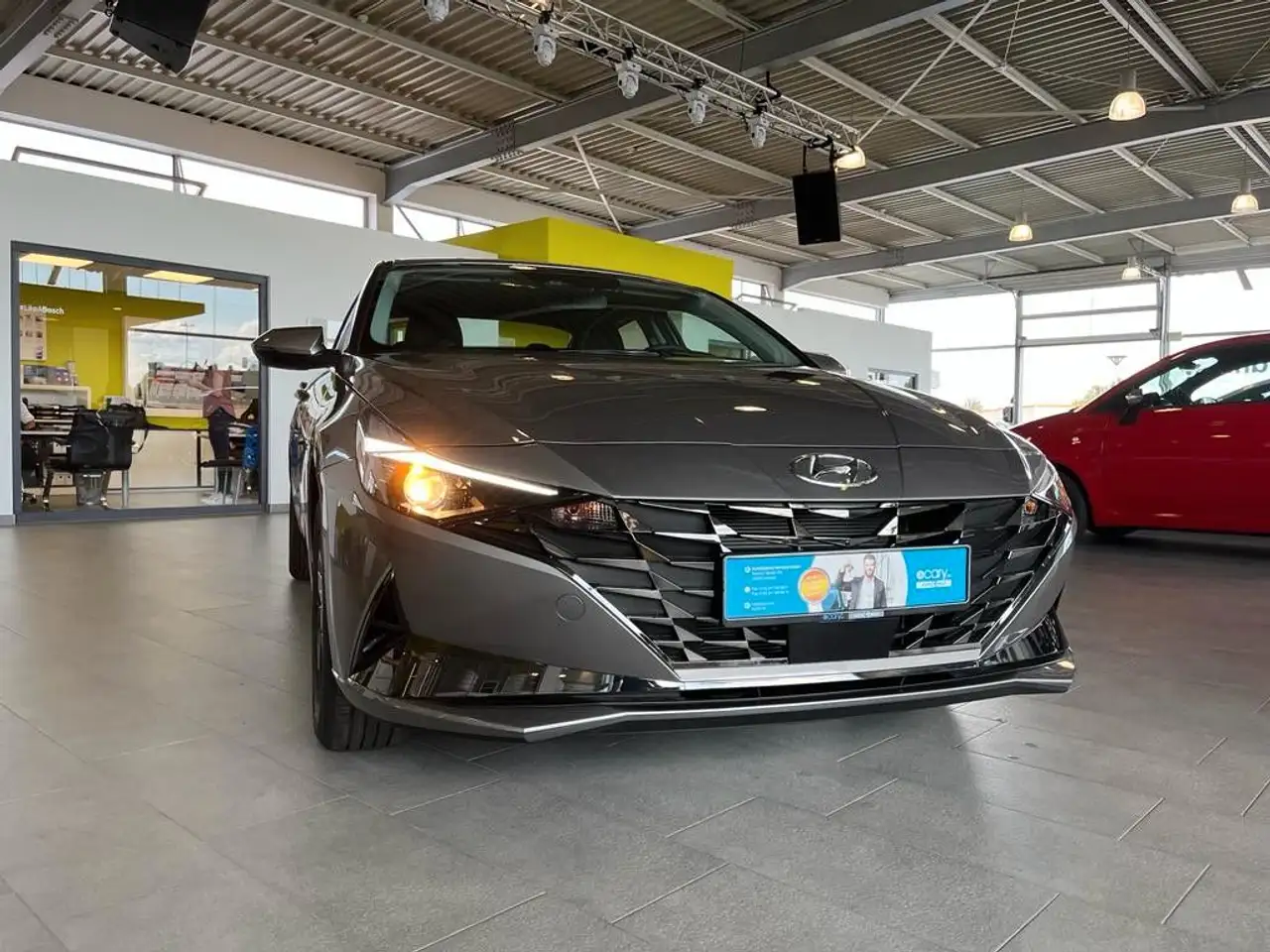 Hyundai ELANTRA Smart + Tech 1.6*Tempomat*Sitzheizung* — Galería del vehículo 7