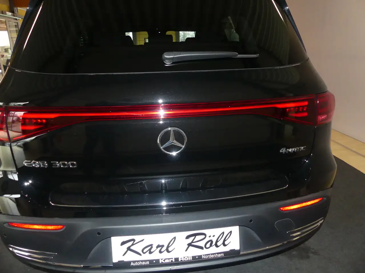 Mercedes-Benz EQB 300 EQB 300 4Matic, ELECTRIC ART ADVANCED PLUS, PSD. — Galería del vehículo 13