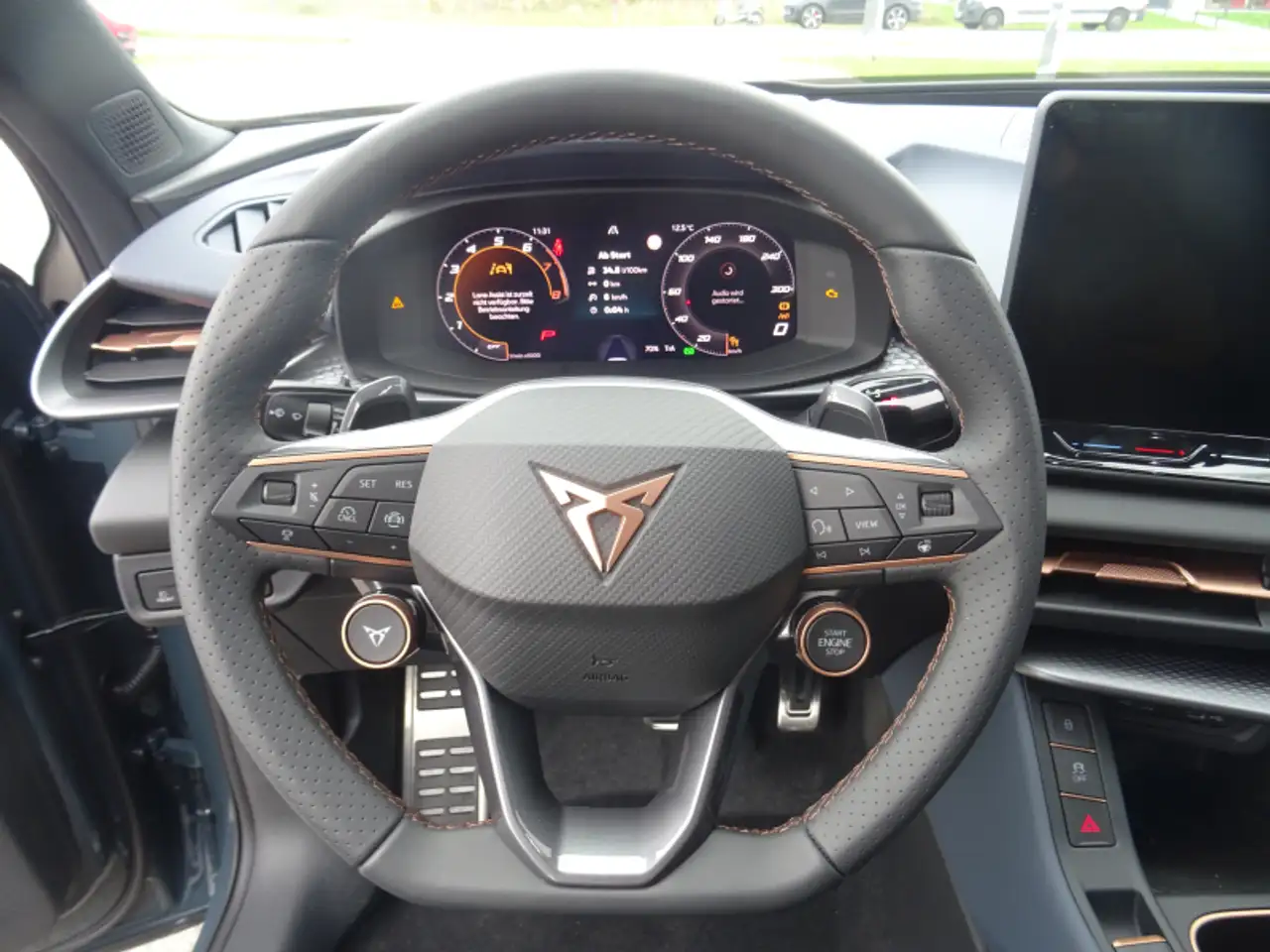 CUPRA Terramar Terramar 1.5 eTSI DSG 150PS AHK Navi ACC Head-up K — Galería del vehículo 12