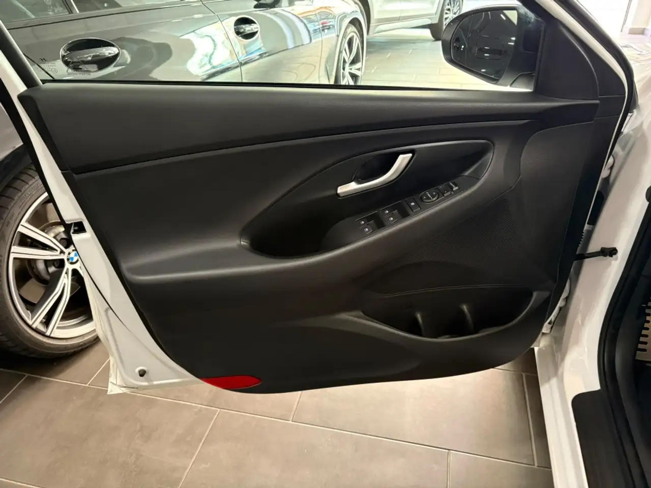 Hyundai i30 1.0 TGDI N Line 30A 120 — Galerie du véhicule 11