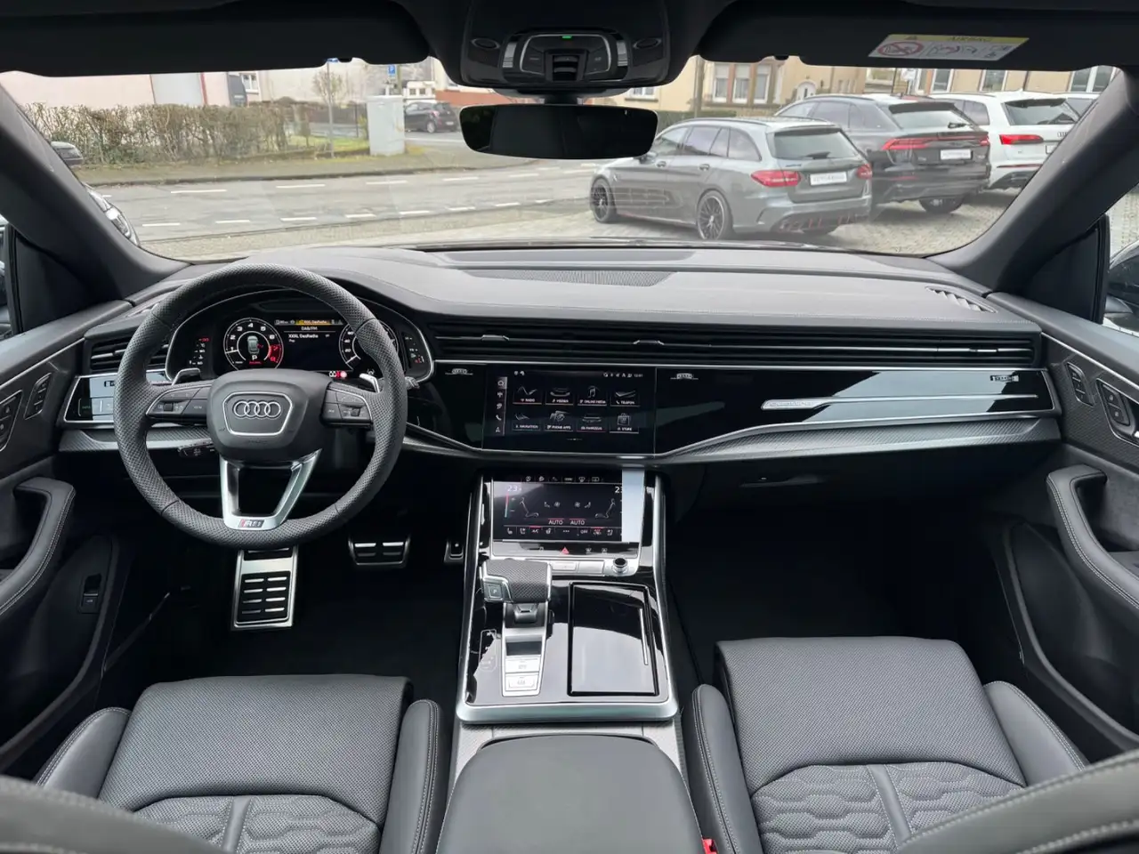 Audi RS Q8 4.0 TFSI quattro *MY25, Pano, 23", Massage* — معرض صور السيارة 12