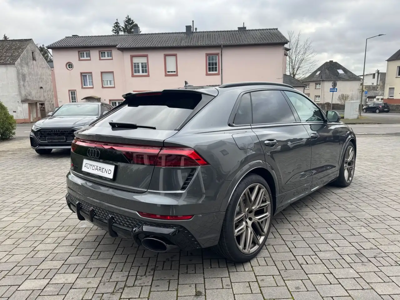 Audi RS Q8 4.0 TFSI quattro *MY25, Pano, 23", Massage* — معرض صور السيارة 6