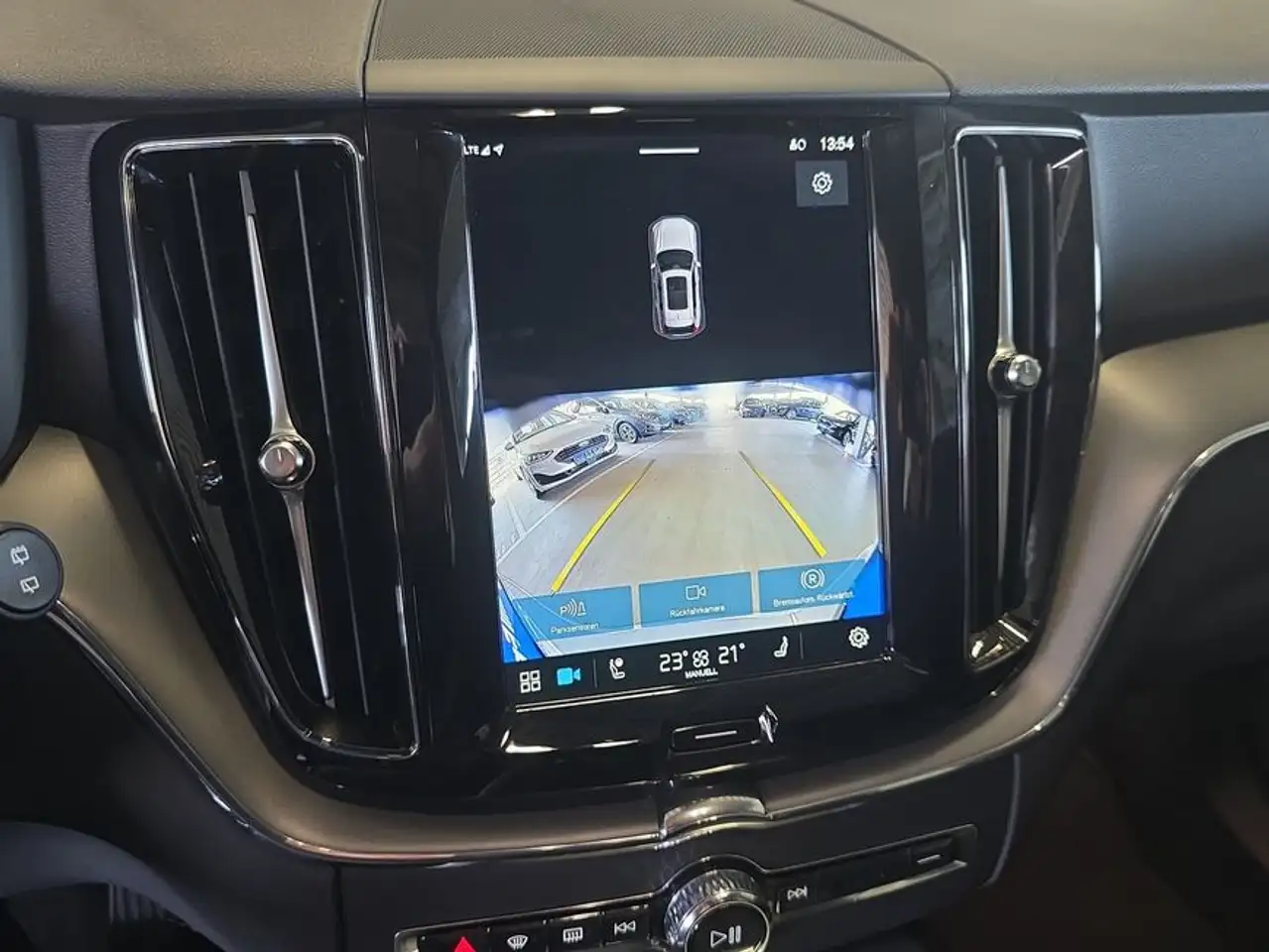 Volvo XC60 XC60 B5 B AWD Core — معرض صور السيارة 16