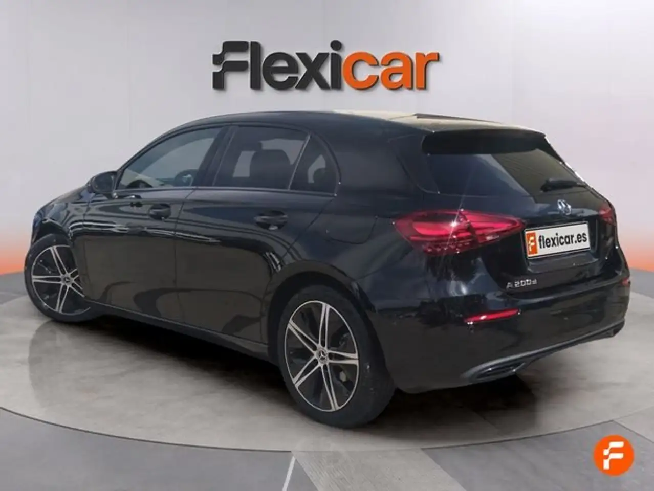 Mercedes-Benz A 200 d — معرض صور السيارة 8