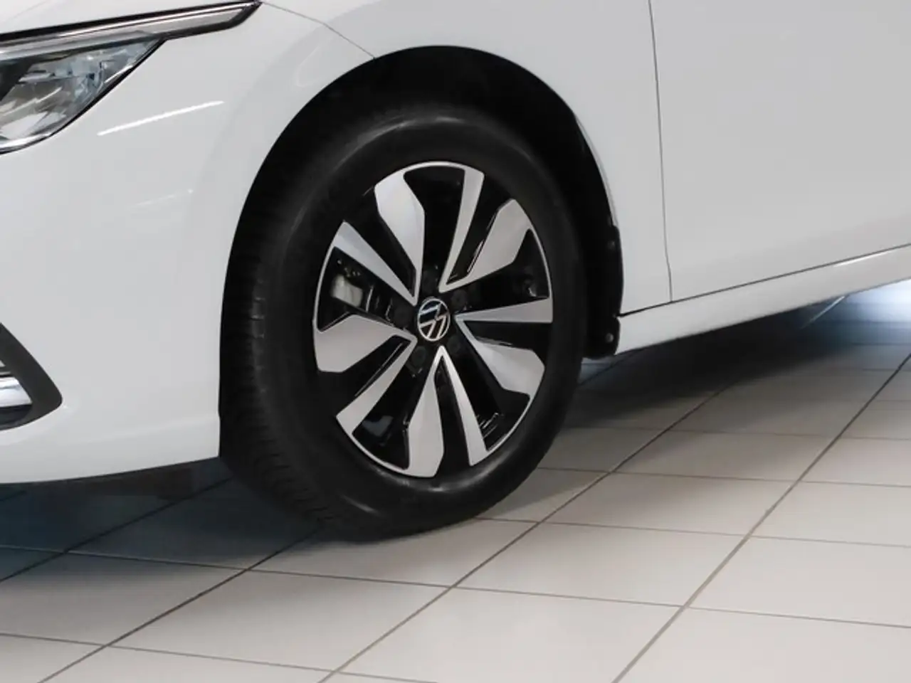 Volkswagen Golf VIII 1,0 TSI Move ACC Kamera AppConnect LMR — Vehicle gallery 10