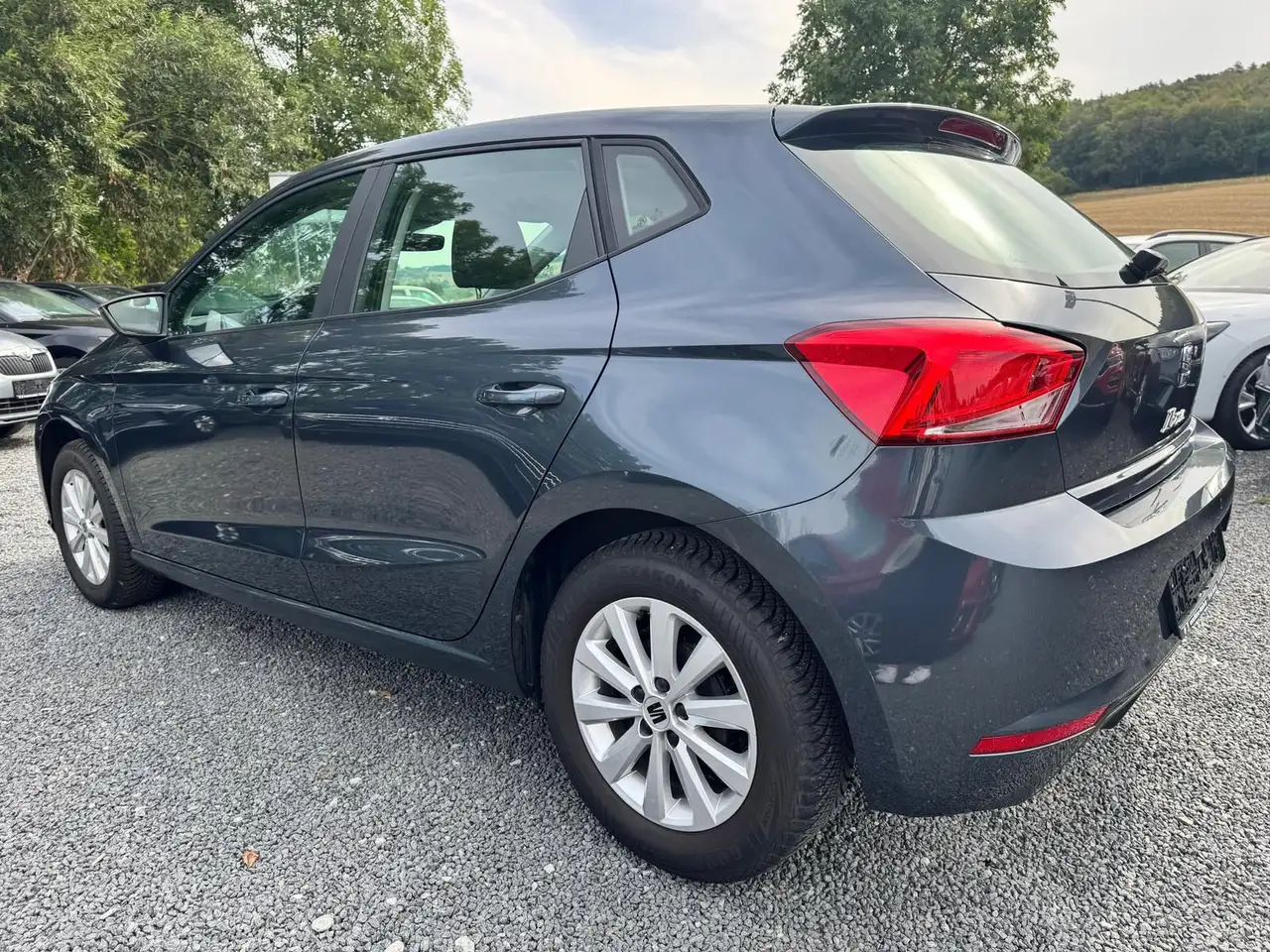 SEAT Ibiza 1.0 TSI *STYLE-ED*PDC*ACC*LED*FRONT-ASSIST — Galería del vehículo 4