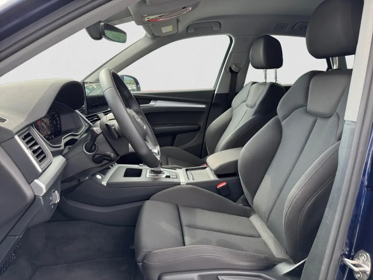 Audi Q5 2.0TDI quattro S tronic Advanced 150kW — Vehicle gallery 11