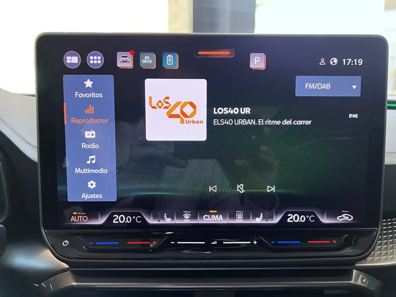 CUPRA Formentor 1.5 e-Hybrid 200 VZ Extreme DSG — معرض صور السيارة 29