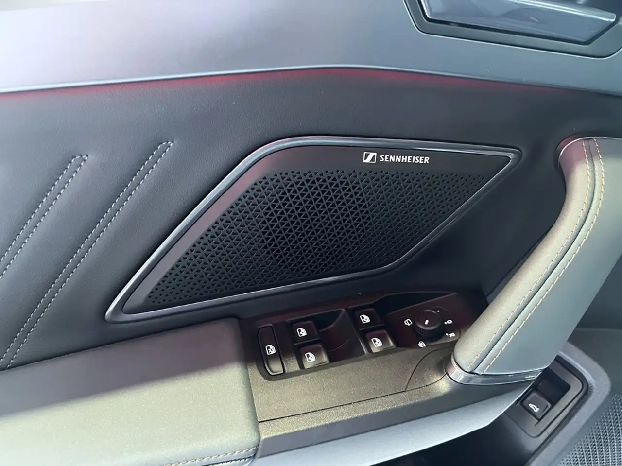 CUPRA Formentor 1.5 e-Hybrid 200 VZ Extreme DSG — معرض صور السيارة 32